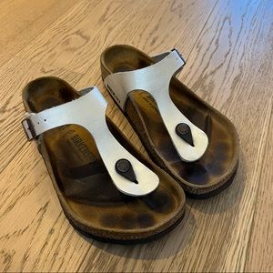 Birkenstock Gizeh Pearl Leather Sandal